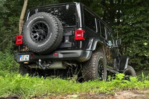Schmidt Revolution 17HDF Jeep Wrangler Rubicon Felge Rad Aftermarket Tuning Offroader US-Car