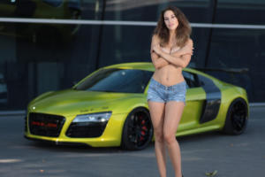 Stier Tuning Audi R8 42 V10 5.2 FSI Mittelmotor Sportwagen Felgen Fahrwerk Folierung Anbauteile Model Crissy