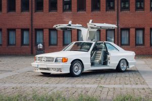Styling Garage Mercedes-Benz C126 500 SEC Gullwing 1984 Sonderbau Flügeltüren RM Sothebys Versteigerung Auktion