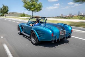 Superformance MKIII-R Cobra Roadster 1965 Replika Lizenzbau