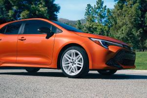 Toyota Corolla FX Edition 2026 Neuheit Sondermodell limitiert USA Retro Kompaktklasse Schrägheck