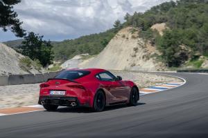 Toyota GR Supra Lightweight EVO Sportcoupé Felgen Fahrwerk Bremsen Karosserie Innenraum