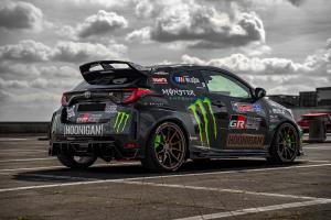 Toyota GR Yaris Ken Block Tribute Hoonigan Bodykit Folierung Motor-Upgrade Gewindefahrwerk Felgen Innenraum-Individualisierung
