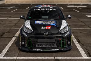 Toyota GR Yaris Ken Block Tribute Hoonigan Bodykit Folierung Motor-Upgrade Gewindefahrwerk Felgen Innenraum-Individualisierung