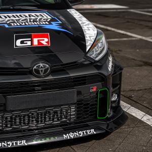 Toyota GR Yaris Ken Block Tribute Hoonigan Bodykit Folierung Motor-Upgrade Gewindefahrwerk Felgen Innenraum-Individualisierung