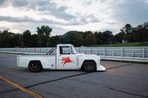 Toyota Stout 1900 Pick-up Drift Car Tuning Motorsport Ryan Tuerck Motor Gewindefahrwerk Felgen Bremsen Widebody Karosseriekit Innenraum