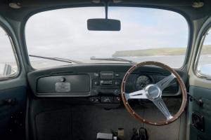 Twisted TBug Restomod VW Baja Käfer Leistungssteigerung Fahrwerk Felgen Reifen Innenraum-Upgrade