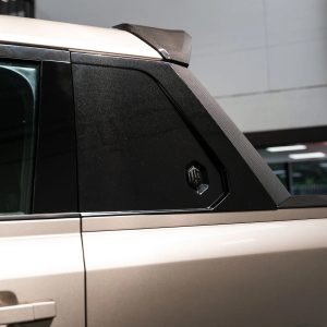 Urban Automotive Avontur Widetrack Land Rover Defender Pick-up Tuning Coachbuilding Premiere Vorstellung Neuheiten Goodwood Festival of Speed Felgen Widebody Karosserieteile Ladefläche Carbon