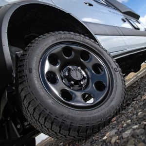 VANSPORTS.DE Mercedes-Benz 907 Sprinter 4x4 Pössl Roadstar XT Tuning Individualisierung Felgen Bodykit