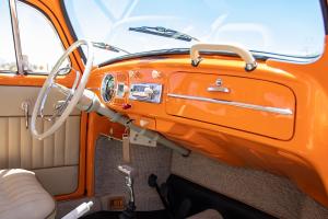 VW 1300 Käfer Oldtimer Klassiker USA Restaurierung Lackierung Tieferlegung Fahrwerk Motor-Upgrade Felgen Bremsanlagen Innenraum-Veredelung