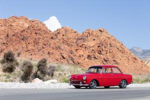 VW 1500 Typ 3 Stufenheck Restaurierung Sechszylinder-Boxermotor Fahrwerk Bremsanlage Innenraum Neuausstattung USA