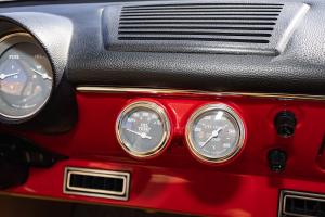 VW 1500 Typ 3 Stufenheck Restaurierung Sechszylinder-Boxermotor Fahrwerk Bremsanlage Innenraum Neuausstattung USA