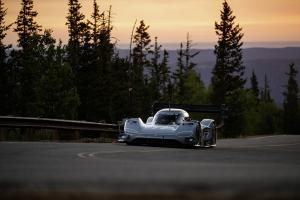 VW I.D. R Rennwagen Pikes Peak Race to the Clouds 2018 USA
