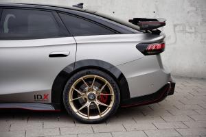 VW ID.X Performance Showcar Tuning Elektroauto Limousine Premiere ID. Treffen Locarno 2023