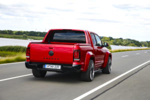 VW Red Amarok Einzelstück Studie Tuning Leistungssteigerung Airride Tieferlegung Felgen OZ Innenraum-Veredlung