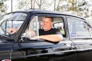 VW-Typ-3-Stufenheck-USA-Tuning-Tieferlegung-Typ-1-Motor-Fuchs-Felgen-Innenraum-Veredelung-Oldtimer-Klassiker-Lufti