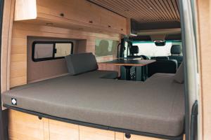 Vanspeed California Coast Custom Camper USA Mercedes-Benz Sprinter Innenausbau Felgen Höherlegung Karosserieteile
