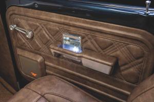 Ford F-100 Street Series von Velocity Modern Classics