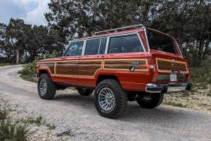 Vigilante Jeep Grand Wagoneer SUV Geländewagen Luxusklasse Restomod Tuning Fahrwerk Hellcat-HEMI-V8 Leichtmetallfelgen Bremsen Innenraum-Veredelung