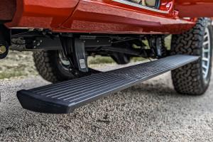 Vigilante Jeep Grand Wagoneer SUV Geländewagen Luxusklasse Restomod Tuning Fahrwerk Hellcat-HEMI-V8 Leichtmetallfelgen Bremsen Innenraum-Veredelung