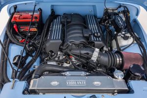 Vigilante Jeep Scrambler Restomod Verlängerung Aluminium-Karosserie Felgen Innenraum-Upgrade Chassis Fahrwerk Bremsen Motor V8 HEMI US-Car Geländewagen Offroader