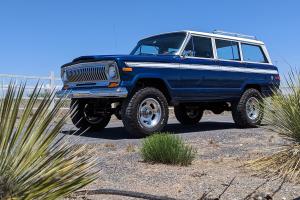 Vigilante Restomod 1977 Jeep Cherokee S Klassiker Oldtimer Geländewagen Offroader US-Car