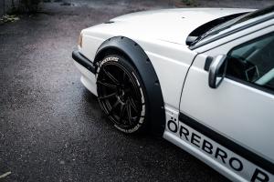 Volvo 850 Kombi Tuning Schweden LS5-V8 Corvette Fahrwerk Bremsanlage Felgen Karosserie-Verbreiterung Interieur-Veredelung