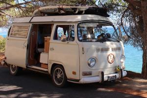 Yescapa Carsharing Vermietung Urlaub im VW Bulli Benjamin Marseille