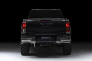 Toyota Hilux Black Bison Edition von Wald International