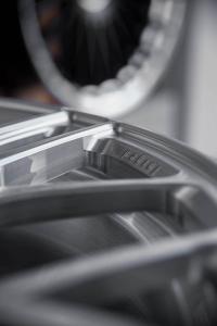 mbDESIGN SF1 Forged: geschmiedete Zentralverschluss-Felgen für den Porsche 992